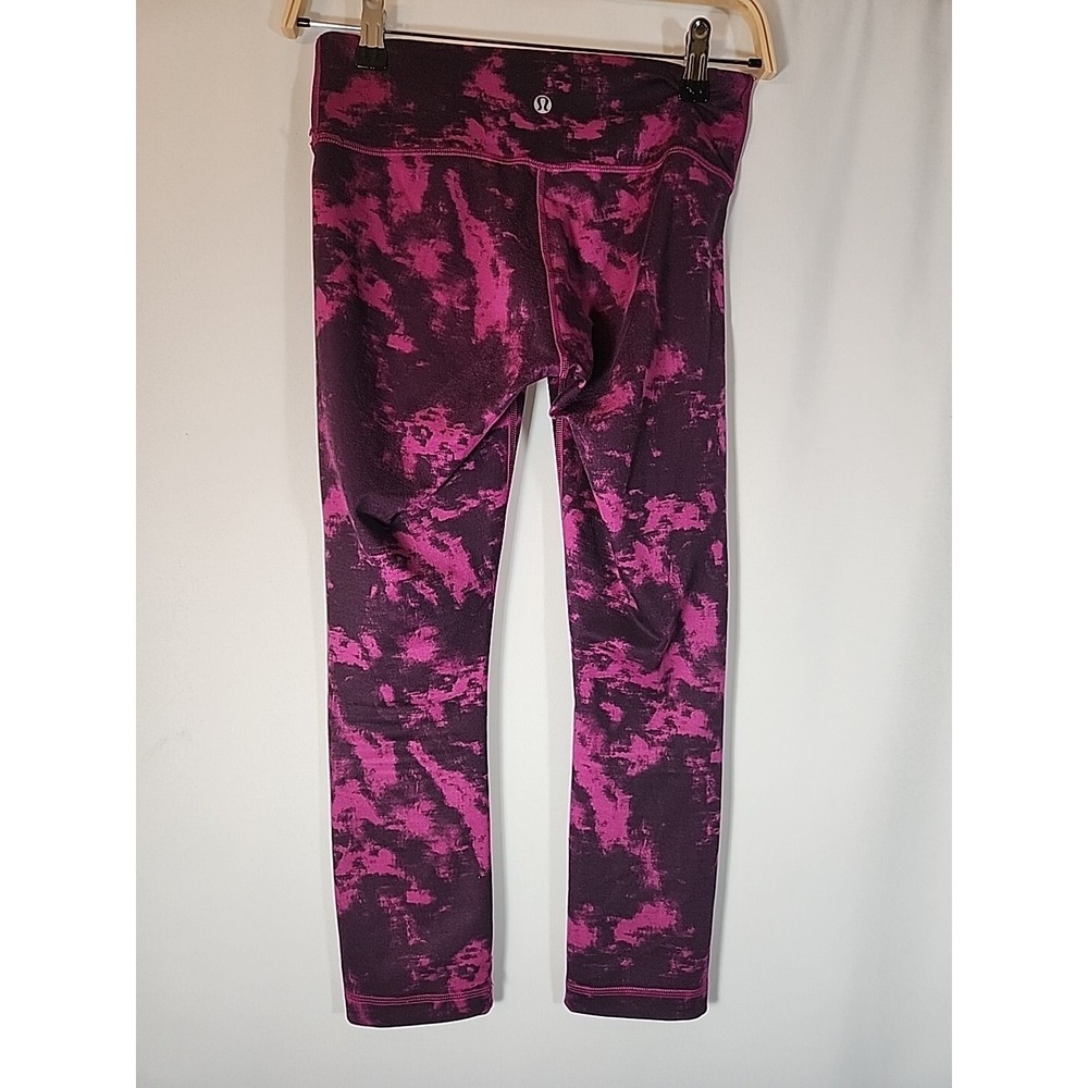 LULULEMON Wunder Under Crop III Breezie Regal Plum Athleisure Yoga Womens 4‎ - Picture 6 of 12